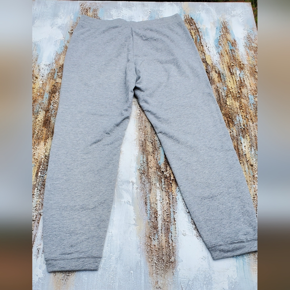 Gap sweat pants size medium - Picture 2 of 7